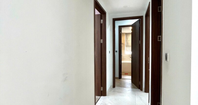 z6076659820714 9d68f9b6457dfc3e3c4e60d92370a022 810x430 - Cho thuê Midtown M7 Bloc A Tầng 15 98m 3 phòng full nội thất giá 1500usd/tháng