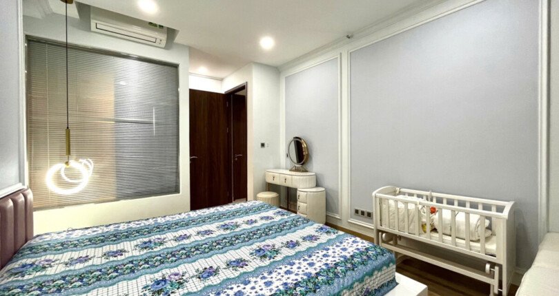 z6076659879768 9a329c685a63d688c6234e40c9cb3cf6 810x430 - Cho thuê Midtown M7 Bloc A Tầng 15 98m 3 phòng full nội thất giá 1500usd/tháng