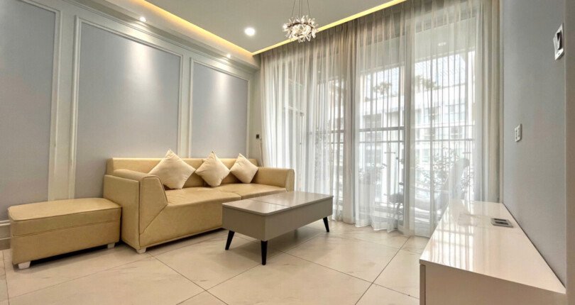 z6076659905674 bd7c5e38fe6f8fc76a8df4787c4fba5d 810x430 - Cho thuê Midtown M7 Bloc A Tầng 15 98m 3 phòng full nội thất giá 1500usd/tháng