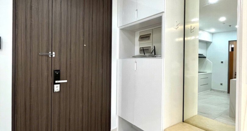 z6076659943839 368be190ae46e664e517fe3e5110b58b 810x430 - Cho thuê Midtown M7 Bloc A Tầng 15 98m 3 phòng full nội thất giá 1500usd/tháng