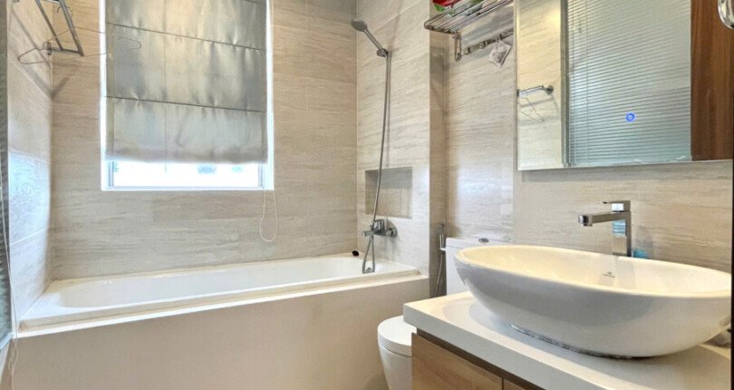 z6076659962249 d49570498b4a29ce94c041daa7e04e95 810x430 - Cho thuê Midtown M7 Bloc A Tầng 15 98m 3 phòng full nội thất giá 1500usd/tháng