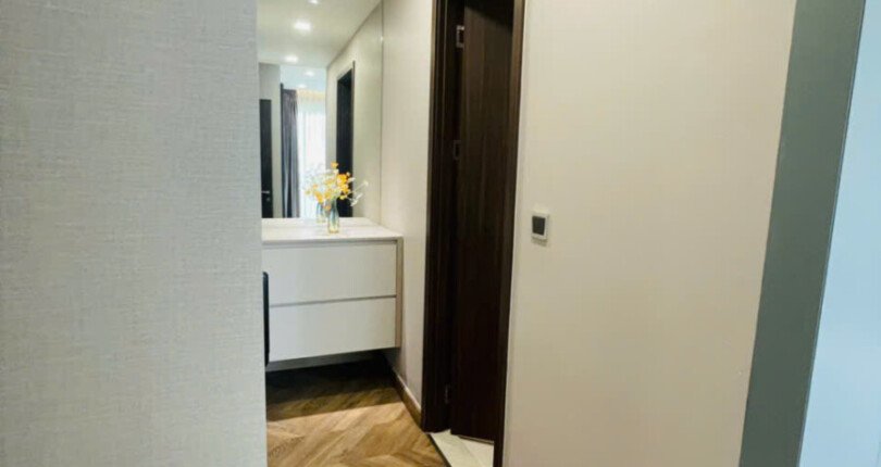 z6076664015425 0ea5679b3f98df119dd4d23a31802089 810x430 - Cho Thuê căn hộ Midtown 130m, 3 phòng full nội thất giá 65 triệu/tháng