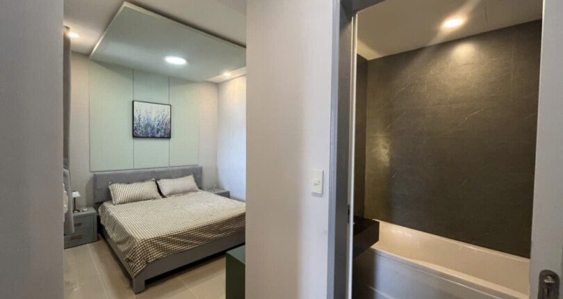 z6077324355203 e35948521bd986fa2d05020cebd6e711 810x430 - Bán căn hộ Sky Garden 3 Tầng 9 dt 70m 2 phòng giá 5 tỷ