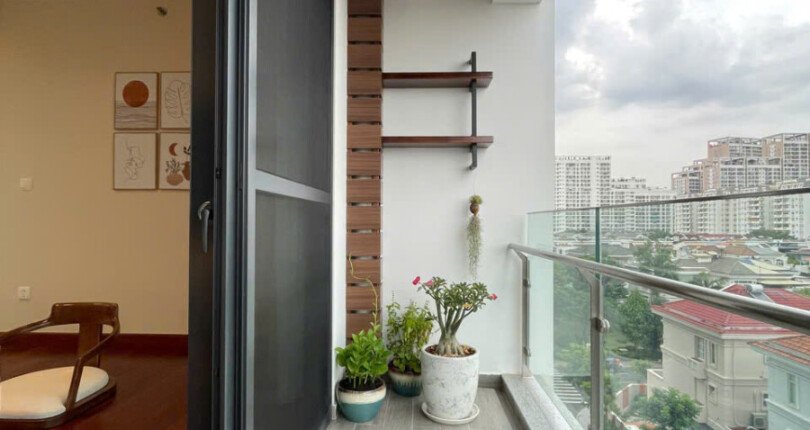 ban cong can ho cho thue 810x430 - Giá cho thuê căn hộ 3pn block A chung cư The Antonia Quận 7 T12/2024