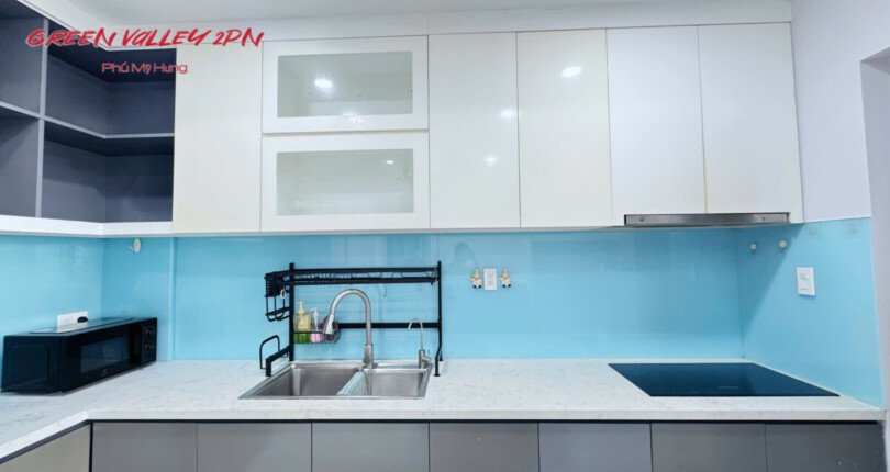 bep can ho cho thue 1 810x430 - Cho thuê căn hộ chung cư Green Valley, 02pn, nhà đẹp, giá cho thuê 25tr/tháng, xem nhà dễ.