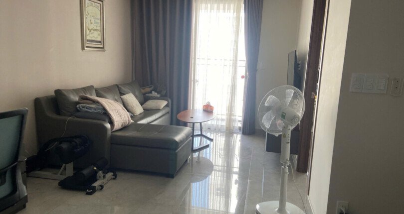 can canh phong khach can ho cho thue 810x430 - Giá cho thuê căn hộ 1pn block B chung cư Saigon South Nhà Bè T12/2024