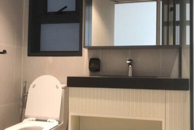 can-ho-ban-co-2-toilet-day-du-thiet-bi-nhu-hinh