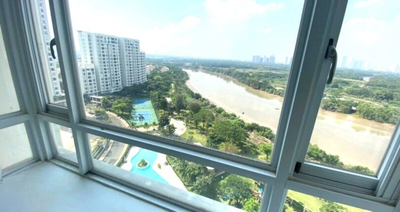 can ho ban co 3pn thoang truc dien song 810x430 - Giá mua bán căn hộ 3pn block E chung cư Riverside Residence Quận 7 T12/2024