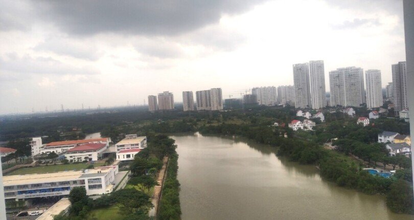 can ho ban truc dien song 810x430 - Giá mua bán căn hộ 3pn block C.01 chung cư Riverpark Premier Quận 7 T12/2024