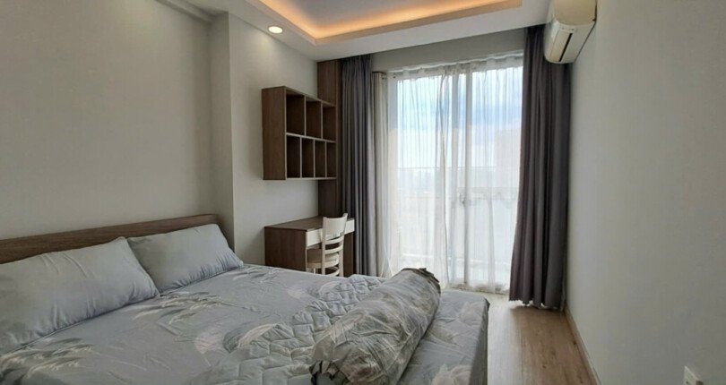 can ho co 3pn rong rai sang trong day du thiet bi noi that 810x430 - Giá mua bán căn hộ 3pn block B chung cư Scenic Valley 1, căn góc, lầu cao, view sông