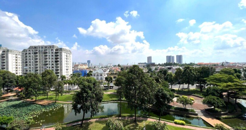 can ho lien ke cong vien nam vien 810x430 - Giá mua bán căn hộ 3 phòng ngủ block A chung cư Nam Phúc Le Jardin Quận 7 T12/2024