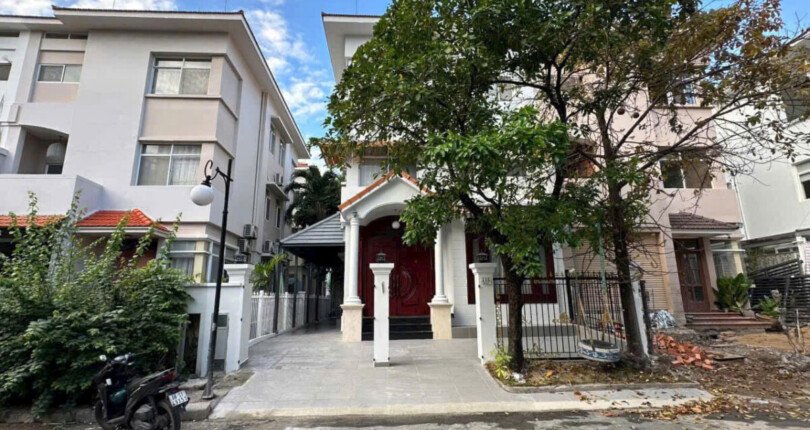 hinh anh cho thue nha biet thu nguyen can khu my kim 2 phu my hung quan 7 t12 2024 810x430 - Giá cho thuê nhà Biệt thự nguyên căn khu Mỹ Kim 2 Phú Mỹ Hưng Quận 7 T12/2024