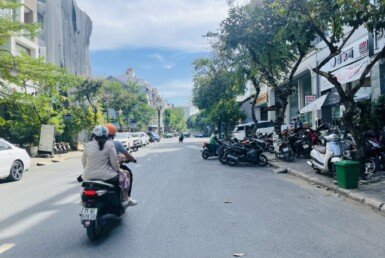 hinh-anh-duong-cao-trieu-phat-quan-7