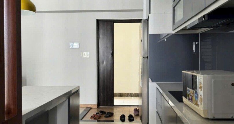 khong gian bep 810x430 - Giá mua bán căn hộ 2pn chung cư Green Valley Phú Mỹ Hưng Quận 7 T12/2024
