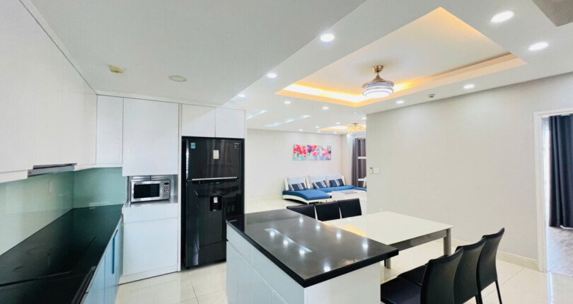 khong gian bep mo 810x430 - Giá mua bán căn hộ 3pn 135m2 block A.03 chung cư Happy Valley Phú Mỹ Hưng