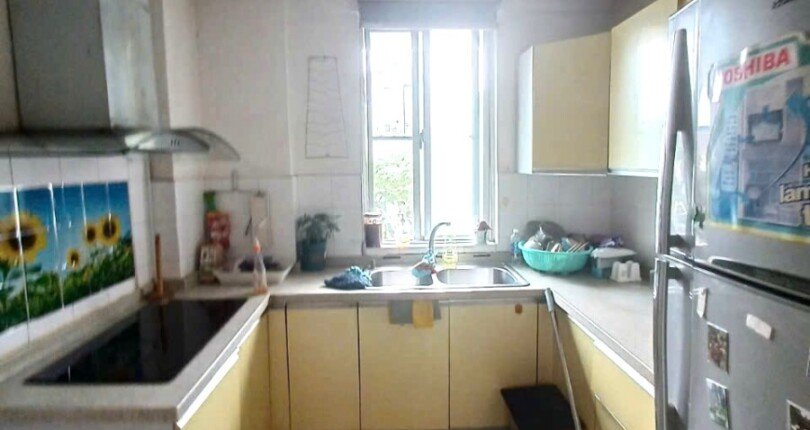 khong gian bep rong rai 3 810x430 - Giá mua bán căn hộ 3pn chung cư Mỹ Khánh 3A Phú Mỹ Hưng Quận 7 T12/2024