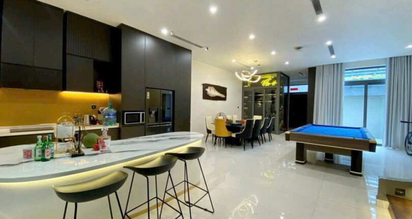 khong gian phong khach tang tret 810x430 - Giá mua bán nhà Biệt thự nguyên căn Đường số 25 khu dân cư An Phú Hưng Quận 7 T12/2024