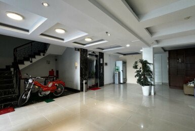 khu-vuc-sanh-cho-thang-may