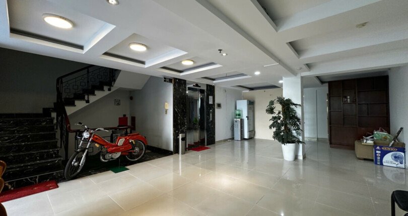 khu vuc sanh cho thang may 810x430 - Giá cho thuê tòa nhà Khách Sạn đường Cao triều Phát Phú Mỹ Hưng Quận 7 T12/2024