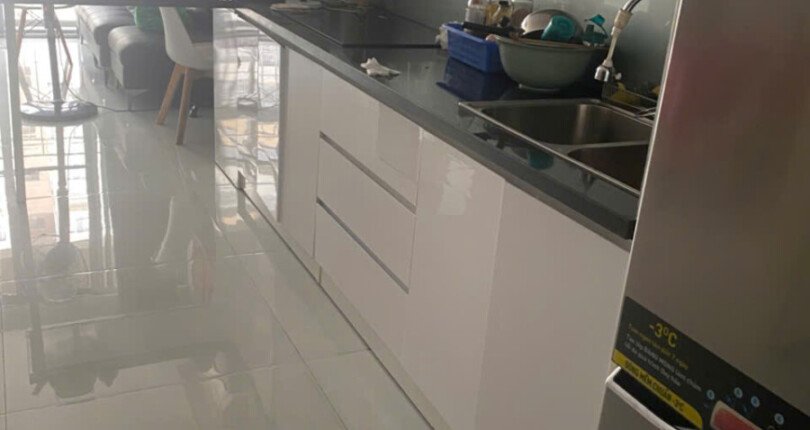 phong khach can ho ban 17 810x430 - Bán căn hộ chung cư Scenic Valley 1, 70m2, giá 5.380 tỷ, view hồ bơi, nội thất đầy đủ.