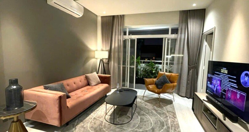 phong khach can ho ban 22 810x430 - Giá mua bán căn hộ 3pn block A chung cư Mỹ Phúc Phú Mỹ Hưng Quận 7 T12/2024