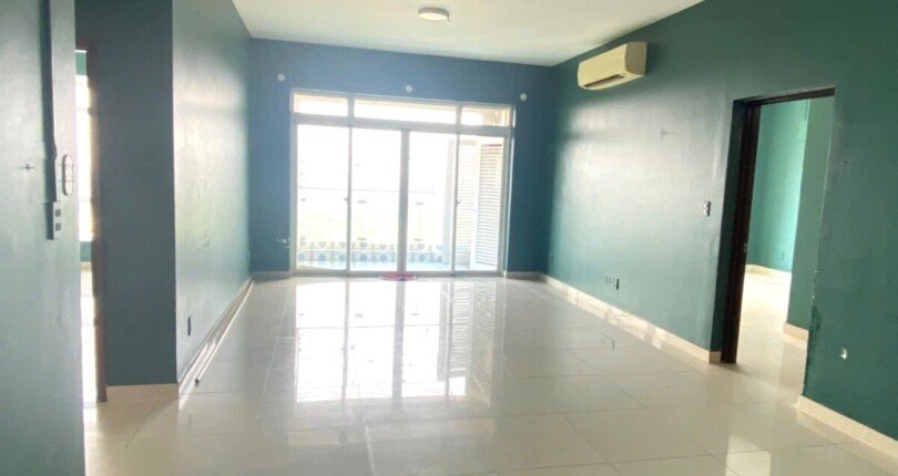 phong khach can ho ban 25 810x430 - Giá mua bán căn hộ 3pn block E chung cư Riverside Residence Quận 7 T12/2024