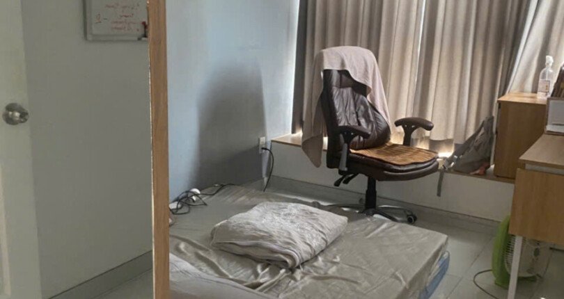 phong ngu can ho ban 12 810x430 - Bán căn hộ chung cư Scenic Valley 1, 70m2, giá 5.380 tỷ, view hồ bơi, nội thất đầy đủ.