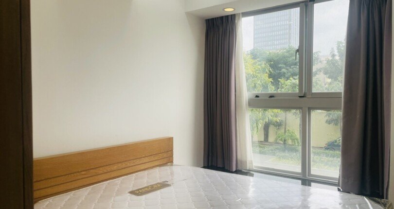 phong ngu can ho ban 21 810x430 - Cần bán căn hộ 70m2, chung cư Scenic Valley 1, 02pn, giá 5,250 tỷ, nhà đang trống xem nhà dễ.