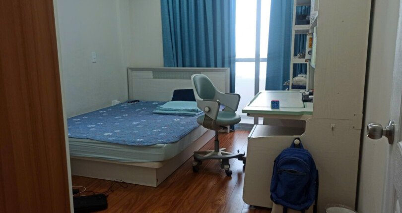 phong ngu can ho ban 4 810x430 - Bán căn hộ 122m2, chung cư Scenic Valley 1, giá 9 tỷ, nội thất dính tường, nhà có hợp đồng thuê ổn định.