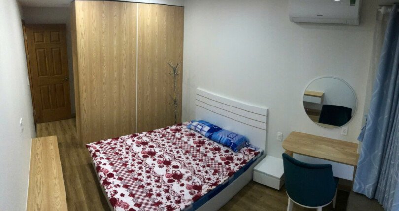 phong ngu can ho can ban 1 810x430 - Bán căn hộ chung cư Scenic Valley 1, 89m2,02pn, 6.5 tỷ , đầy đủ nội thất, xem nhà dễ.