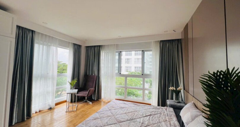 phong ngu master 810x430 - Giá mua bán căn hộ 3pn Khu R15 chung cư Happy Valley Phú Mỹ Hưng Quận 7 T12/2024
