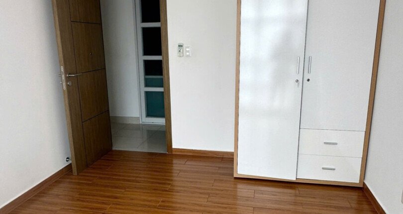 phong ngu nho 13 810x430 - Giá mua bán căn hộ 3 phòng ngủ block E chung cư Happy Valley Quận 7 T1/2025