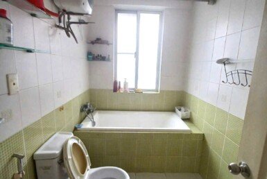 toilet-co-bon-tam-nam