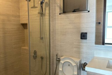 toilet-trong-can-ho-ban