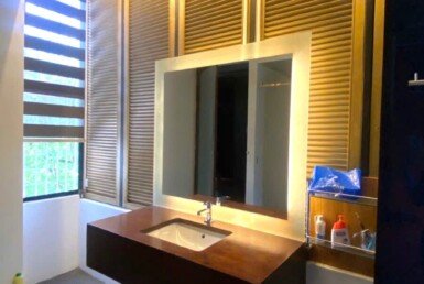 toilet-trong-nha-biet-thu-cho-thue
