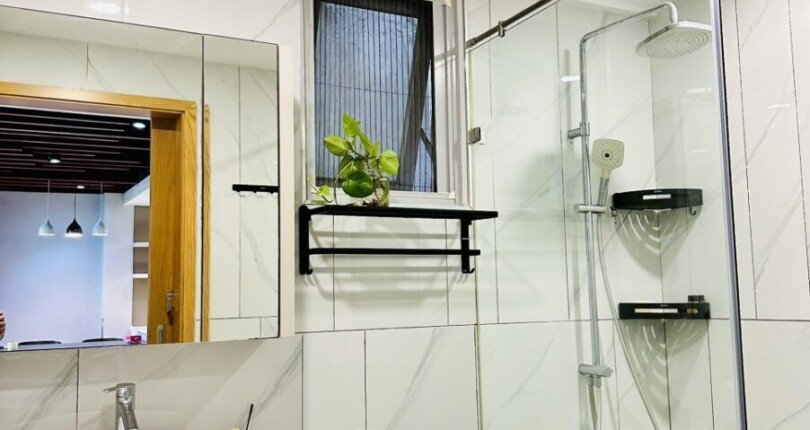 z5648842563834 f7903bc0f440d53d0842bf06419a6559 810x430 - Cho thuê nhanh căn hộ 133m2, chung cư Scenic Valley 1, nhà đẹp, nội thất đầy đủ, giá 40tr/tháng.