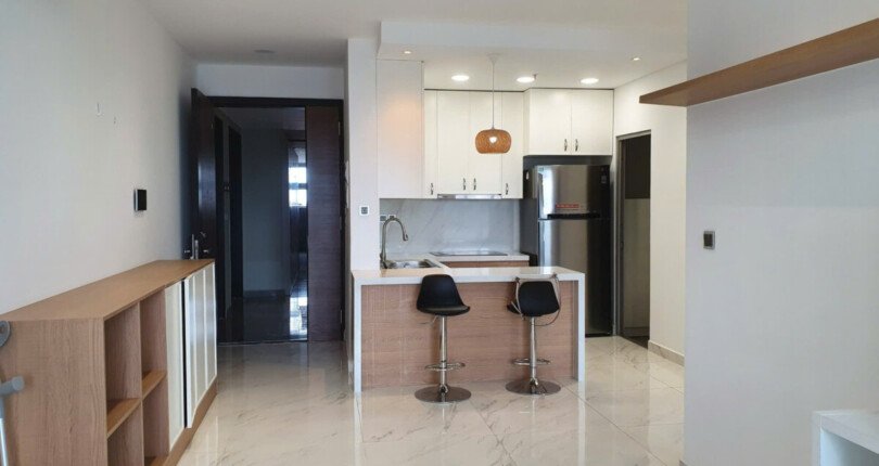 z6090109151355 2692569a13e270e30d46ea878b160fb5 810x430 - Bán Midtown M6 Tầng 8 view hồ bơi 64m 1 phòng giá 5,5 tỷ