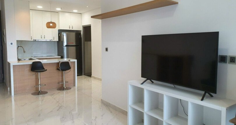 z6090109179524 7dc3fcfe1bb73877e363130c0b845a28 810x430 - Bán Midtown M6 Tầng 8 view hồ bơi 64m 1 phòng giá 5,5 tỷ