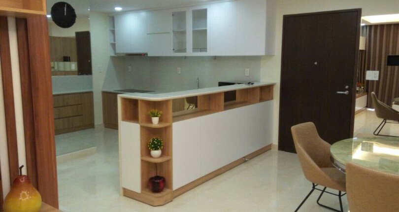 z6099490610569 a57438ca5f0190e9120f8ef968adada8 810x430 - Cho thuê chung cư Hưng Phúc 1 Tầng 18 76m 2 phòng full đồ