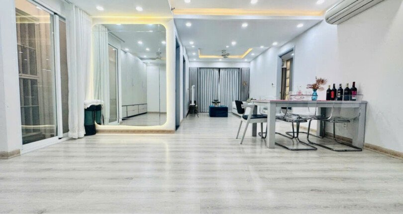 z6099491981804 a180206976871cc17914bb921d60212b 810x430 - Bán căn hộ Scenic Valley 1 tầng 14 dt 101m 3 phòng view hồ bơi giá 7,8 tỷ