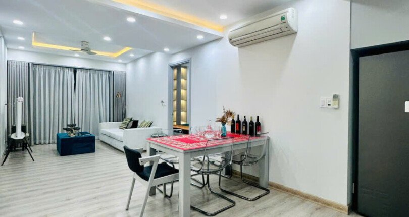 z6099492000602 0cbf63f766e0ee835f176bed7099f81f 810x430 - Bán căn hộ Scenic Valley 1 tầng 14 dt 101m 3 phòng view hồ bơi giá 7,8 tỷ