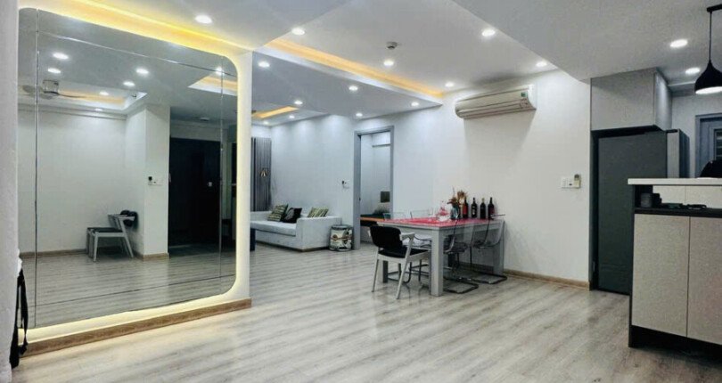 z6099492015996 d0603401c008e8fabf6f0b1eca181463 810x430 - Bán căn hộ Scenic Valley 1 tầng 14 dt 101m 3 phòng view hồ bơi giá 7,8 tỷ