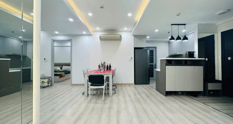 z6099492023315 c8ea9991e620767a88ac36c8c0dfc2d4 810x430 - Bán căn hộ Scenic Valley 1 tầng 14 dt 101m 3 phòng view hồ bơi giá 7,8 tỷ