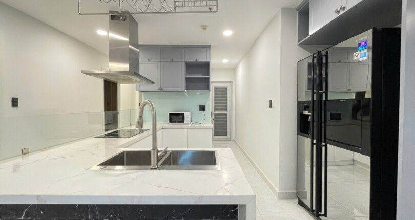 z6102987018800 079e37c41ae4330b1e719a0b244629ad 810x430 - Cho Thuê Scenic Valley 2 Tầng 10 97m 2 phòng full đồ giá 30tr/th