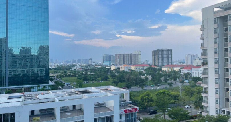 z6103985278383 c34e0bea2b77e2af73eac0b11017b774 810x430 - Cho thuê Star Hill 112m 3 phòng, view hồ bơi giá 30 triệu/tháng