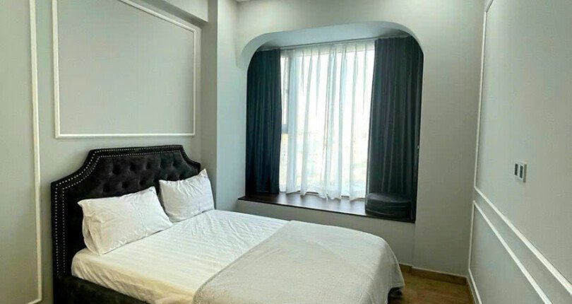 z6112273941559 20cd7e7d0b0117137f003a46f57c19ee 810x430 - Cho thuê Midtown M8 tầng 12 dt 80m 2 phòng full đồ giá 1300usd/tháng