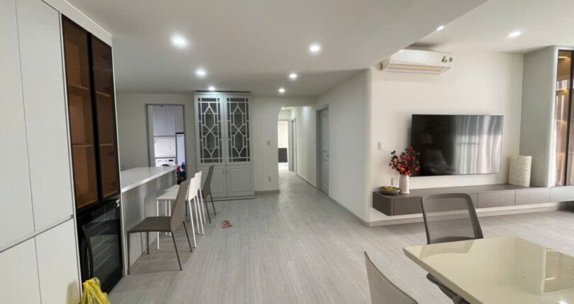 z6115091646276 0d476d689274b5c02ac6cb9f9d6bcaf6 810x430 - Bán căn hộ Garden Court 2 Phú Mỹ Hưng Q7 146m 3 phòng giá 15 tỷ 500tr