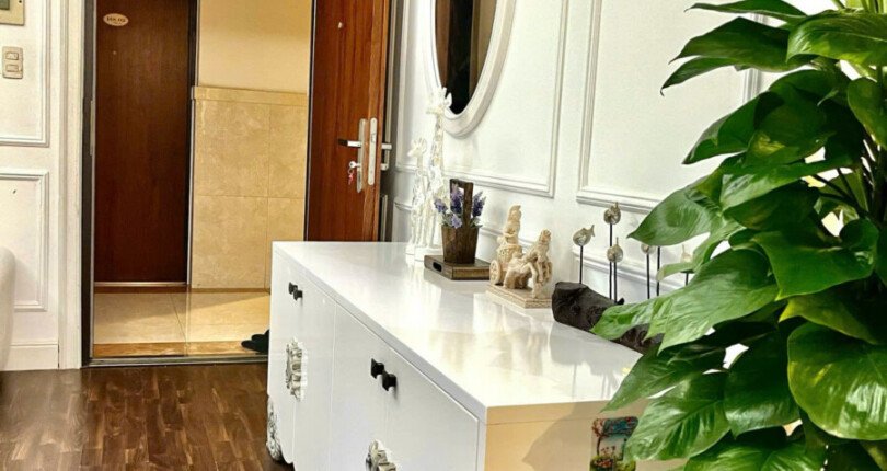 z6115234965219 8f08a473ce6e2e6d56e8c0333dd4e353 810x430 - Cho thuê căn hộ Star Hill Tầng 9 ful nội thất 2 phòng giá 20 triệu