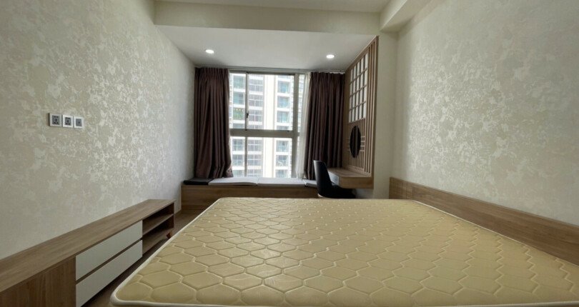 z6115797712065 a9fec7a3828bd43ee37092417e01547a 810x430 - Bán Midtown M7 tầng 16 diện tích 80m 2 phòng giá 7,5 tỷ HĐMB