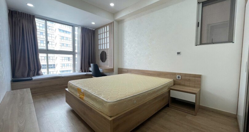 z6115797737327 ccc7e07c3b8d051d619f5ccf255b4328 810x430 - Bán Midtown M7 tầng 16 diện tích 80m 2 phòng giá 7,5 tỷ HĐMB